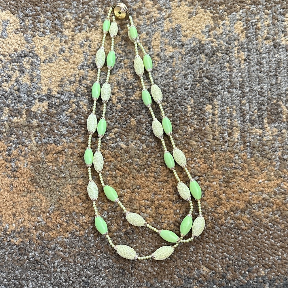 Elegant Green Beaded Necklace